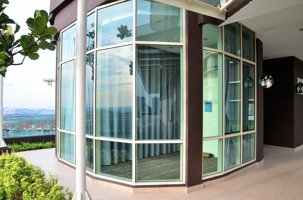 Holi Afiniti Themed Suites Nusajaya  Exterior photo